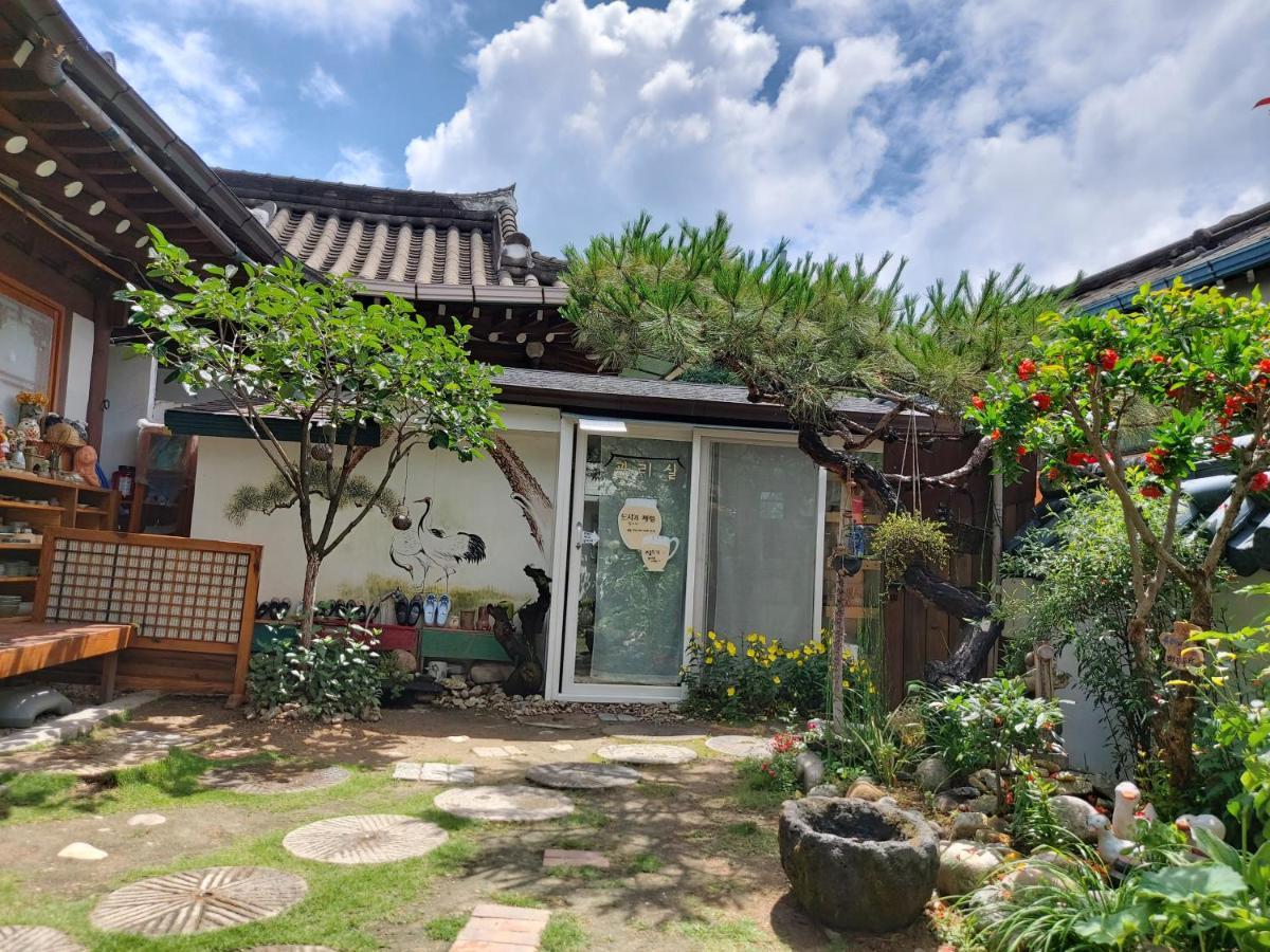 The Blue Cradle Hotel Jeonju Exterior photo
