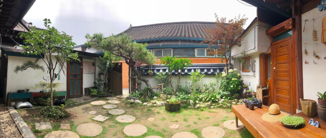 The Blue Cradle Hotel Jeonju Exterior photo
